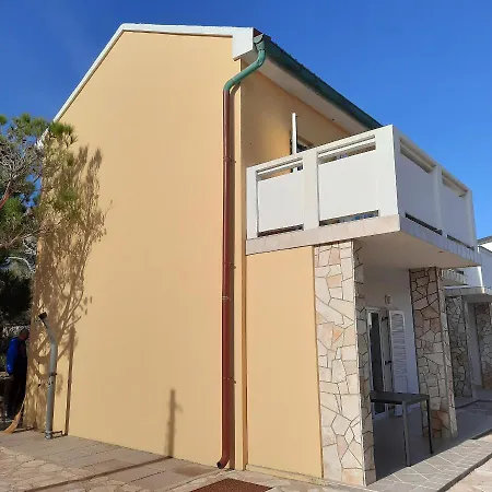 Maximus House Pag Town